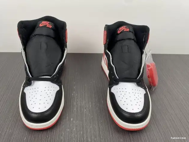 HYPE 555088-112 OG Jordan 1 Red' Air High Retro 'Track 0323